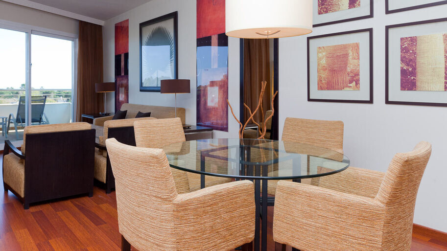 Suite with living room sleeps 3